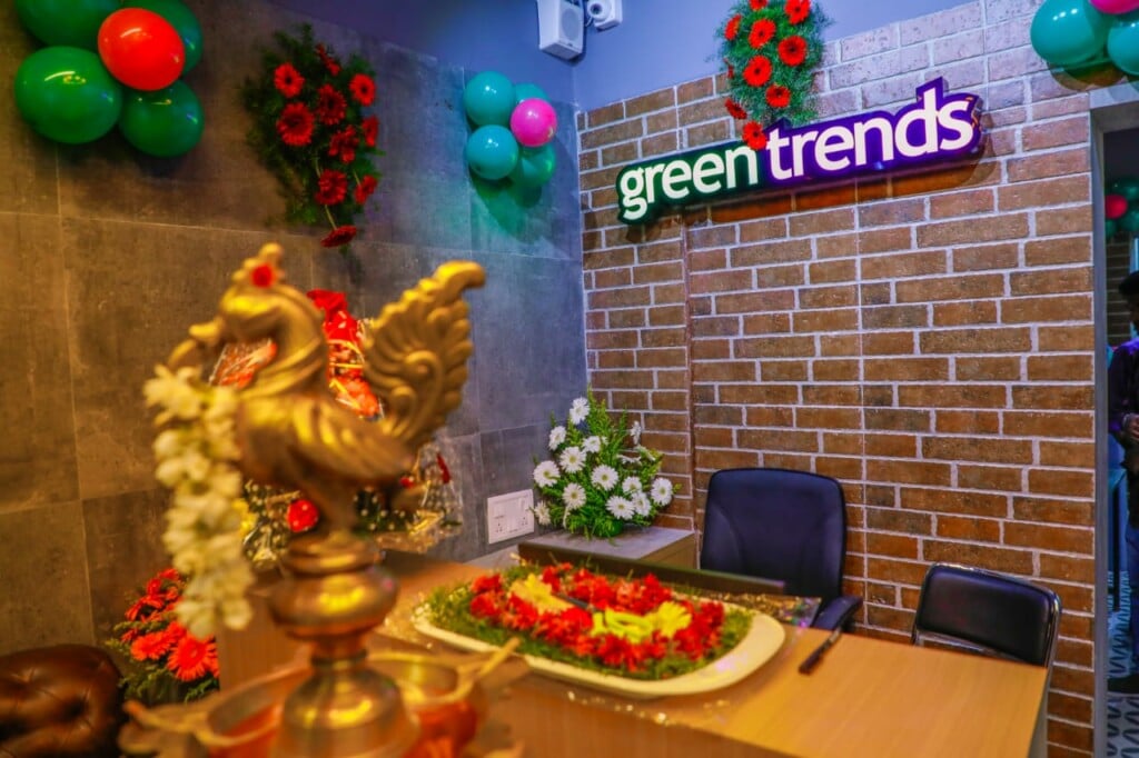 Green Trends unisex Hair & Style Salon- Bussy Street- Whitetown, Pondicherry - 2