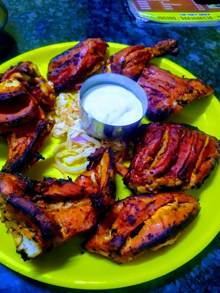 Sri Sanjanas Veg & Non Veg Restaurant - 3