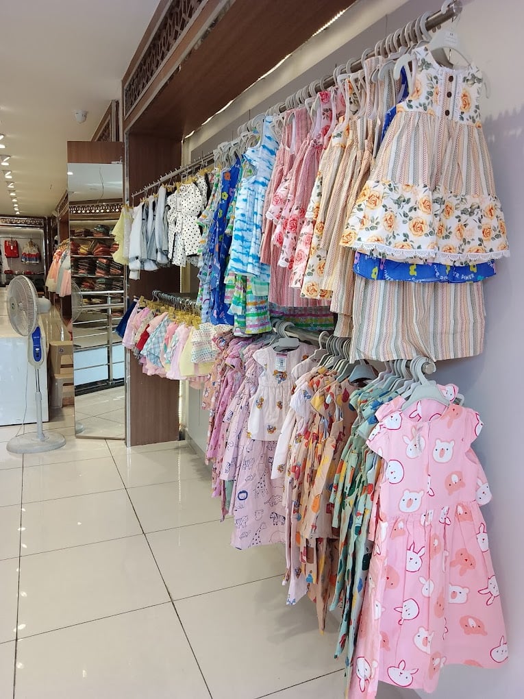 Diva - Ladies & Kid's wear - 3