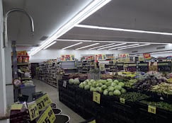 RELIANCE FRESH, SUPERMARKET, Sri Ram Hall - 4