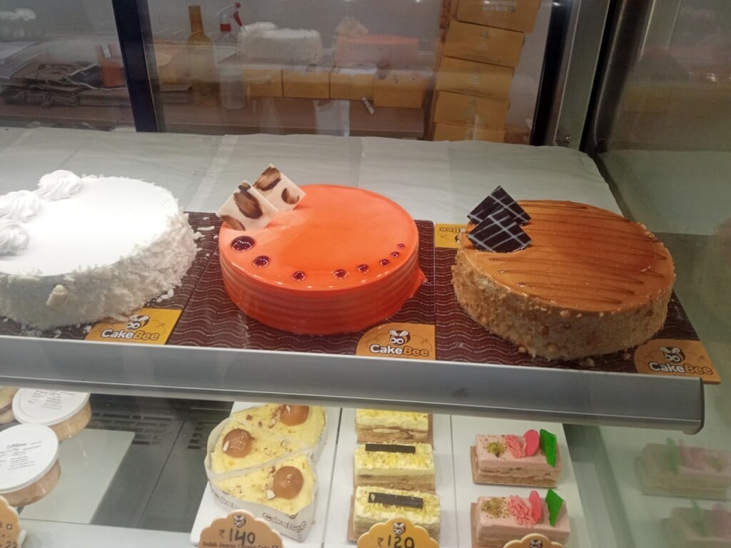 CakeBee - Your Favourite Bakery & Cake Shop - 2