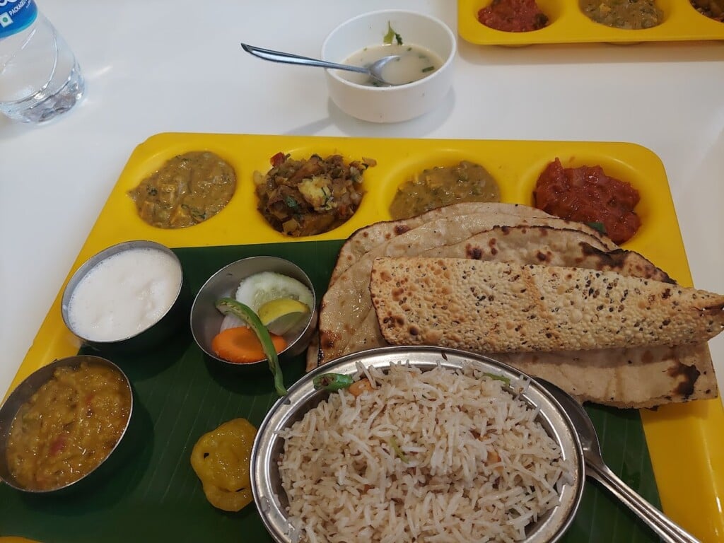 Hotel Sree Sabarees - 2