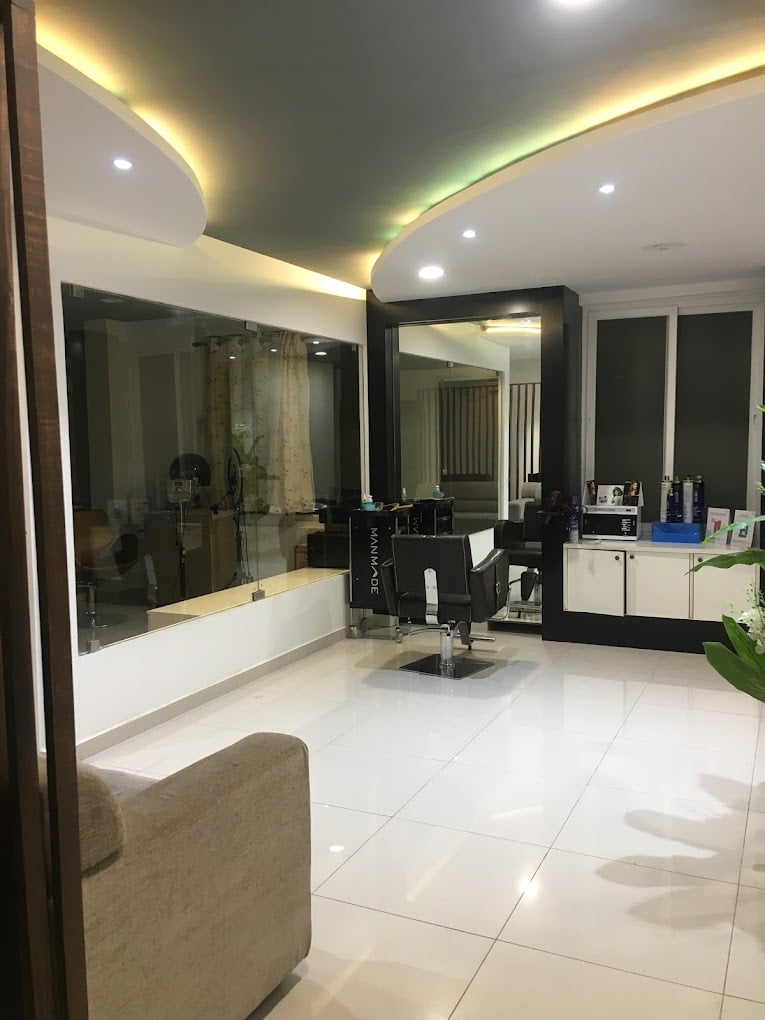 ACE FAMILY SALON & BRIDAL STUDIOZ