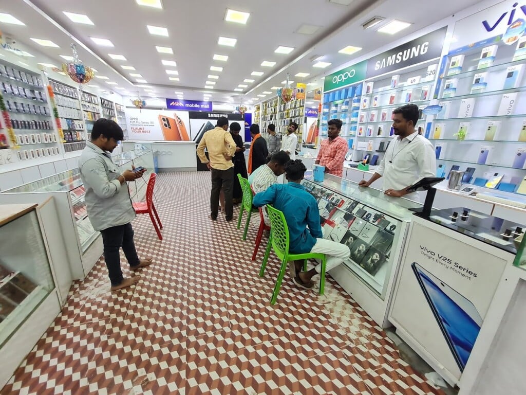 Mobile Mall Mobile Shop Madurai - 4