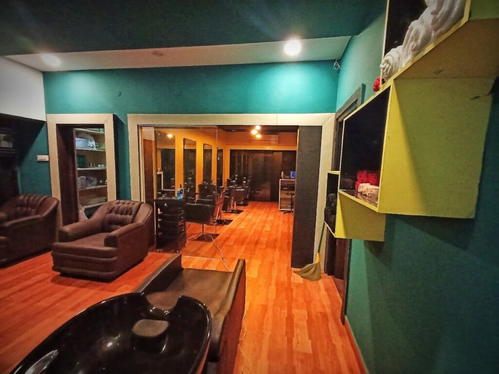 Sparrow salon and spa - 2