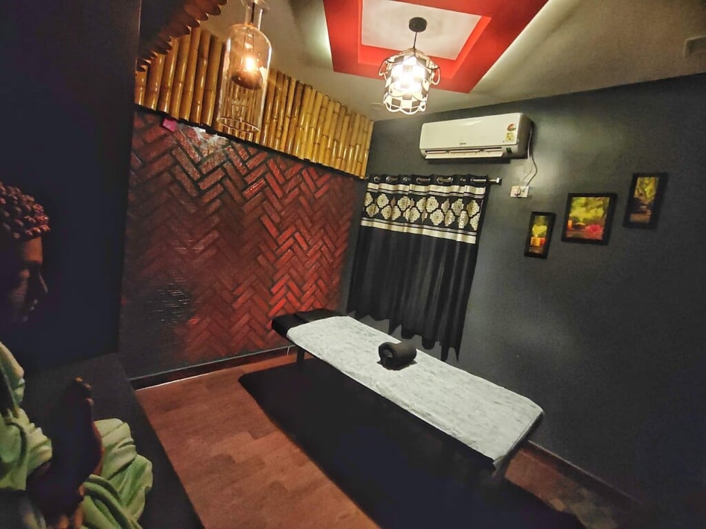 Sparrow salon and spa - 4