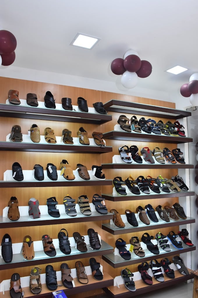 BrownZ Shoes - Best footwear showroom for men & women in Madurai - 3