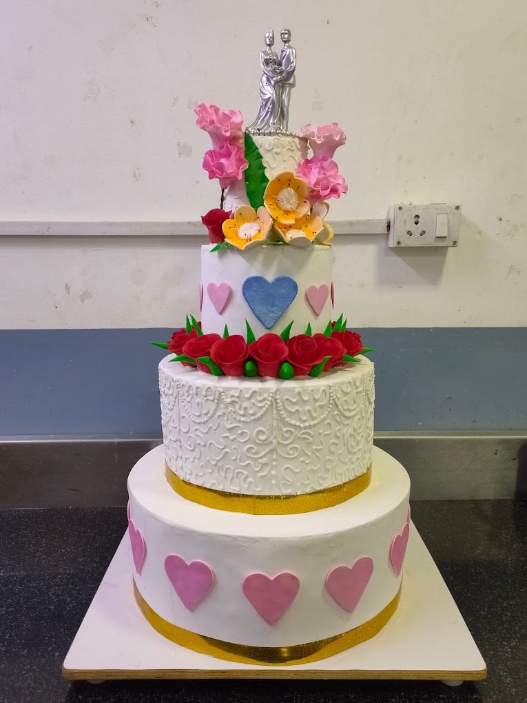 New Buzz Cakes n Bakes