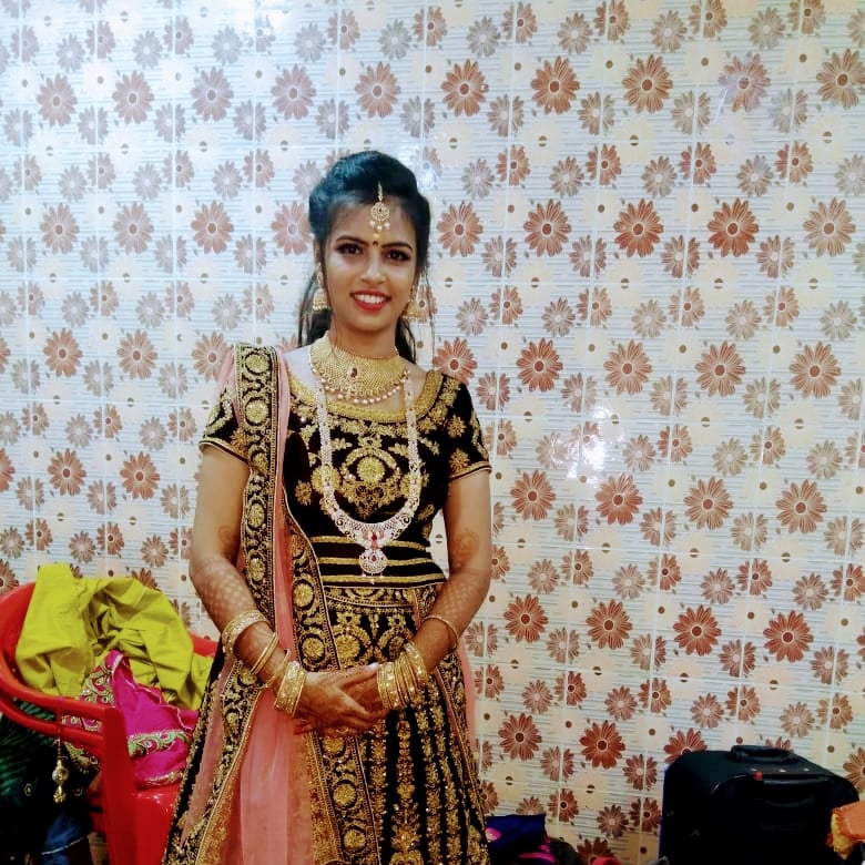 Vels Beauty Parlour and fashion designer