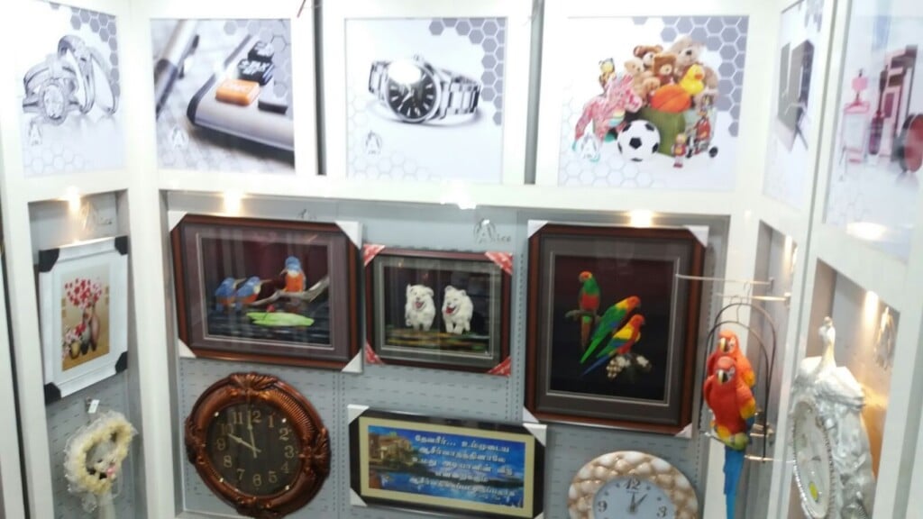 Queen's Super Shopping - 3