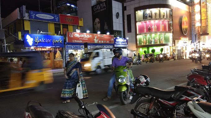 Pantaloons (Ennaikaran, Kanchipuram)