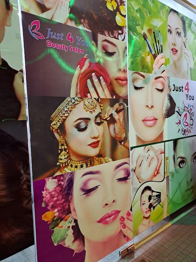 Just 4 u Unisex Salon & Spa - 2