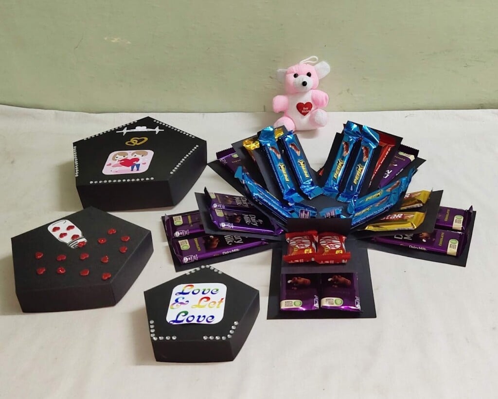 Unique Craft Gift Shop - 3