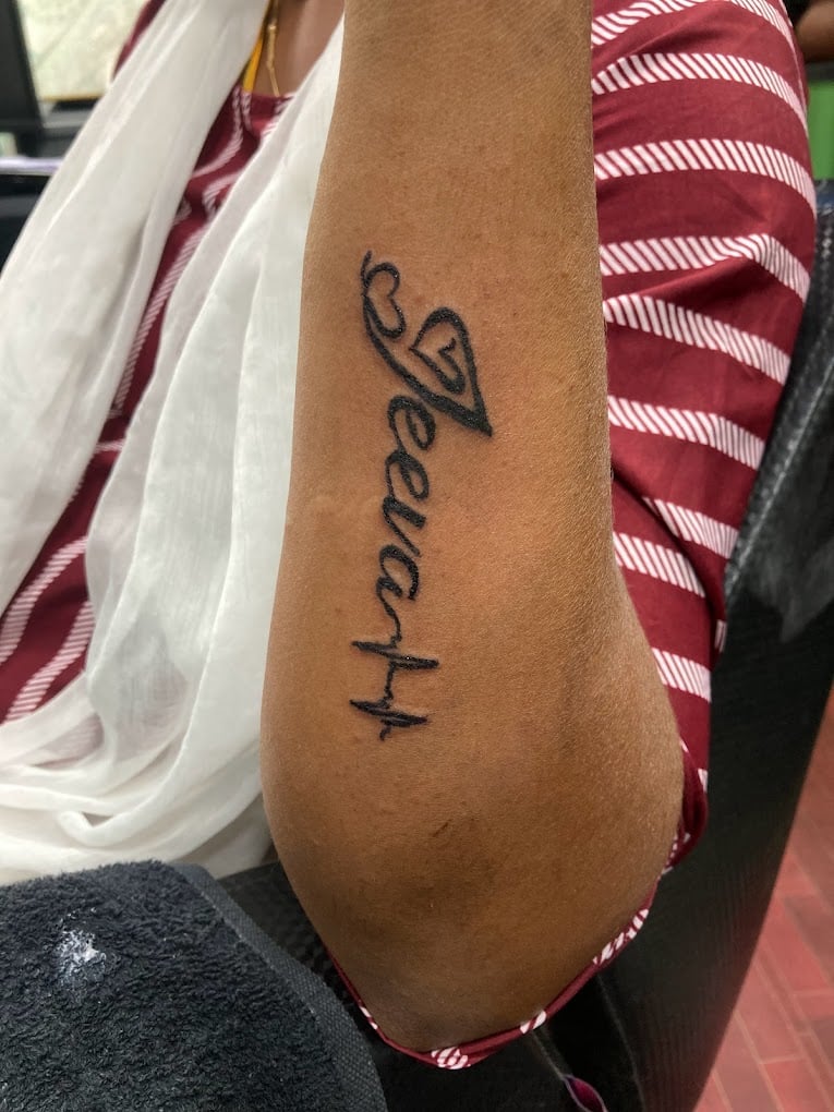 KREATIVE33 SALON IN SALEM WOMANS SALON SALEM TATTOO SHOP IN SALEM - 3