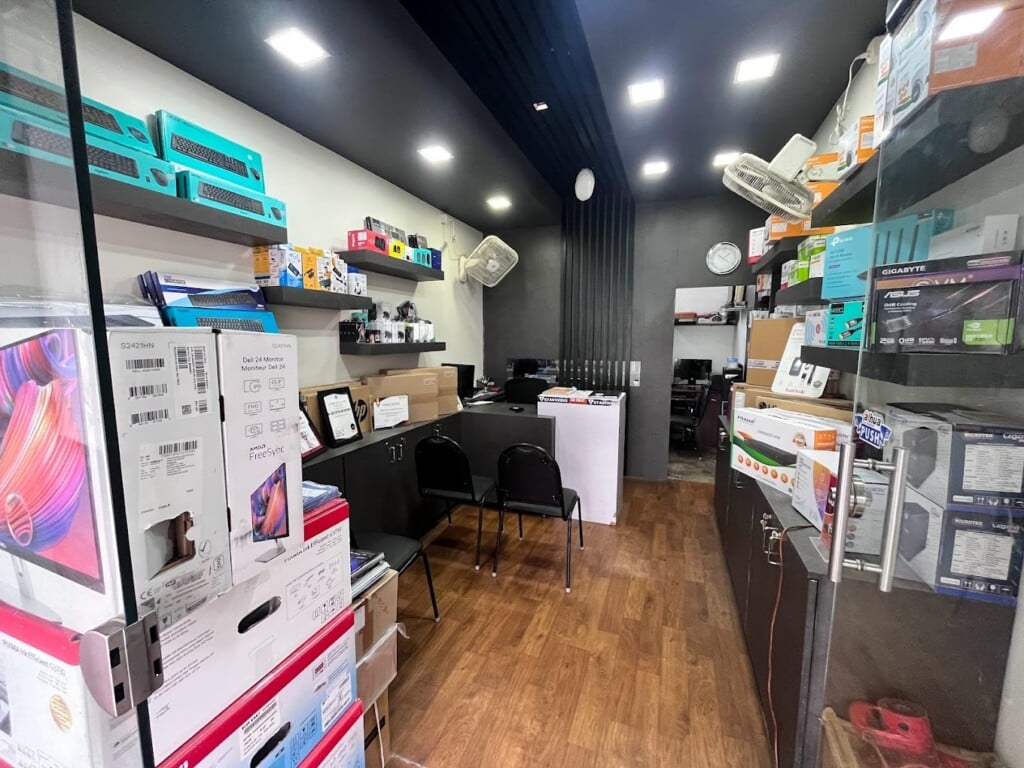 Best Systems and Solutions Salem - Laptop Service Center in Salem. Computer Service. Computer Store / Laptop Store / CCTV - 3