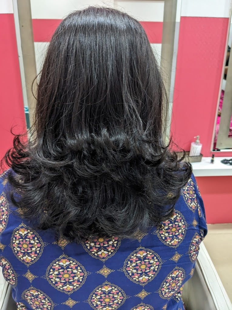 YoYo Unisex Salon & Bridal Studio - 3