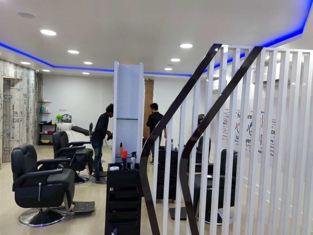 YoYo Unisex Salon & Bridal Studio - 2