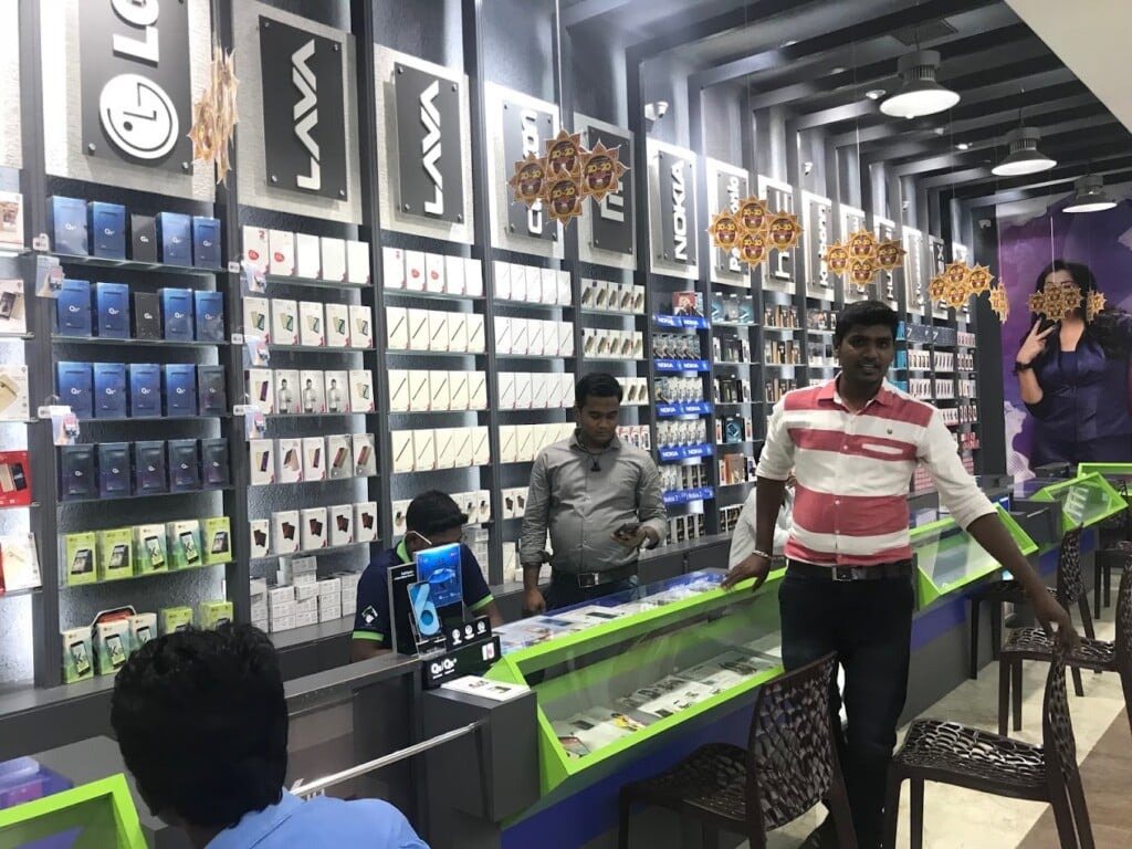 Supreme Mobiles Salem - 3