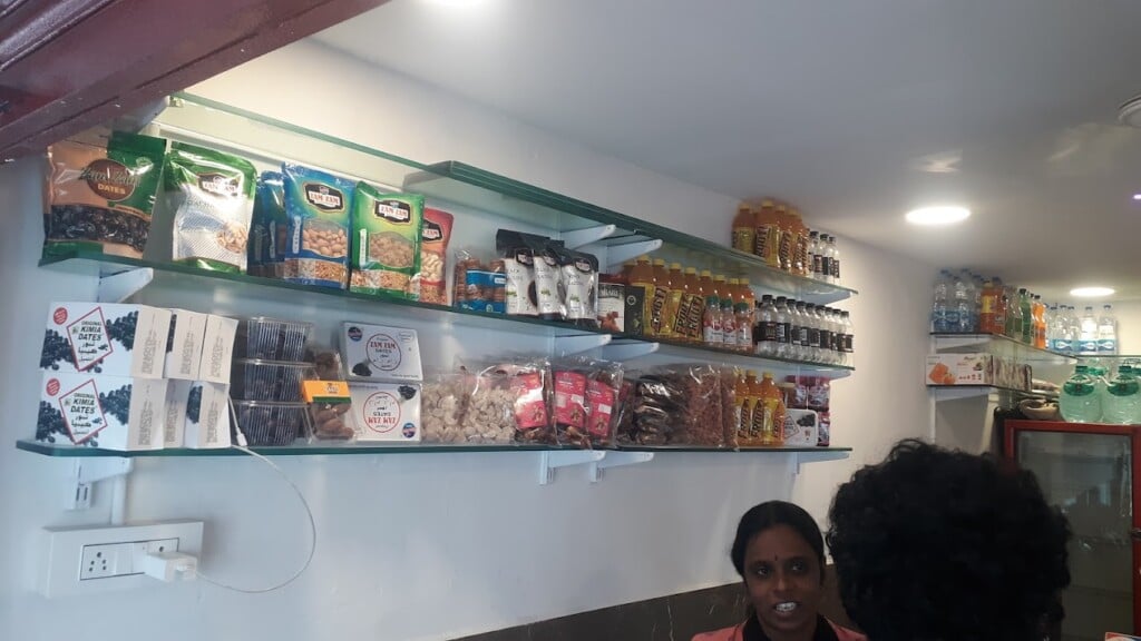 Annai Pazhamudhir Nilayam (Fruit Juice) - 4