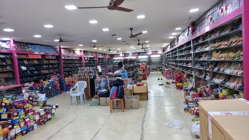 SUPREME SHOE COMPANY - 2