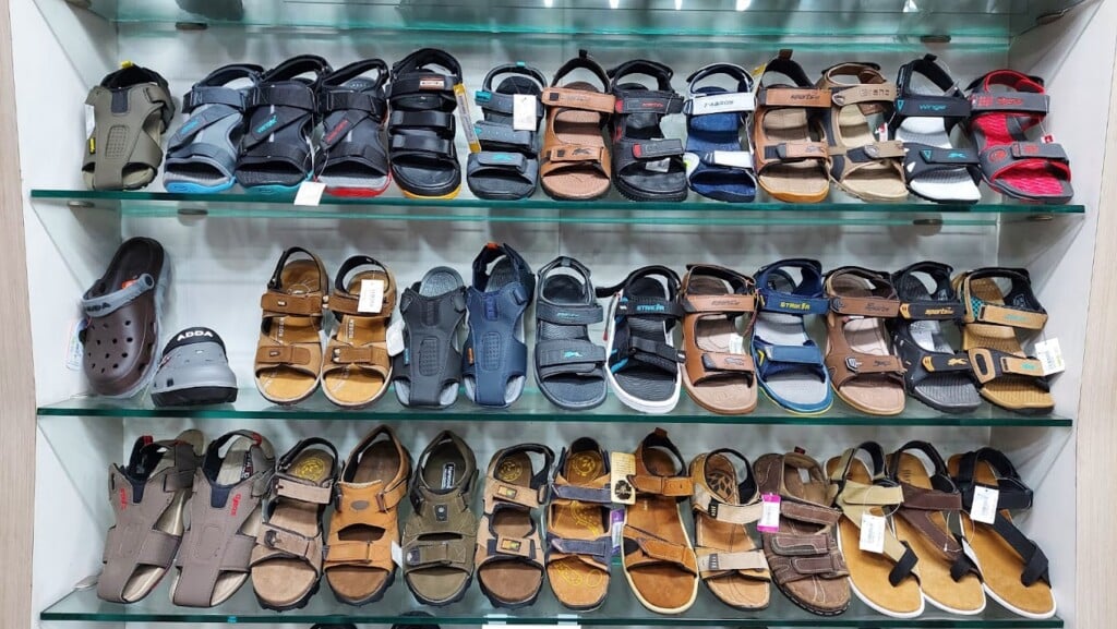 XCLENT FOOTWEAR & BAG - 3