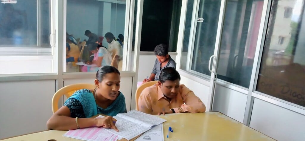 Suriya Academy Salem - NEET/TNPSC/TET/CAT/TRB/TNFUSRC/TNUSRB/RRB/POSTAL - 4