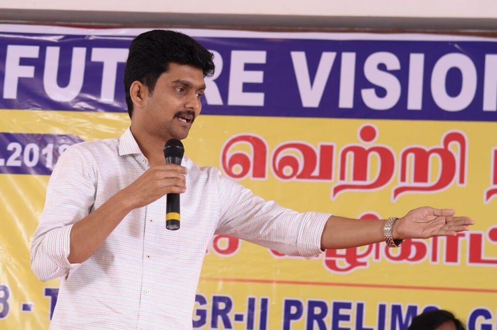 FUTURE VISION BEST NEET TNPSC PG.TRB UG.TET AO-AGRI s, Bank Exams COACHING CENTRE SALEM - 3