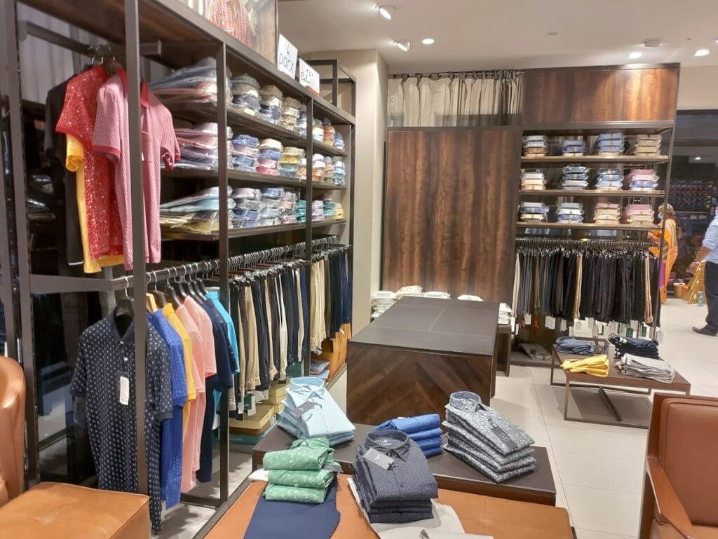 The Raymond Shop Salem - 4