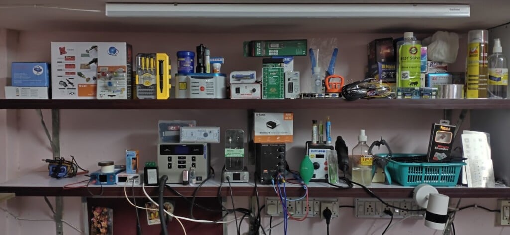 Amutha Mobile and Computer Wellness Point - 2