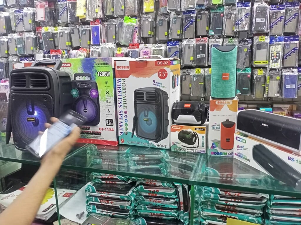 S S MOBILES Samsung dealer - 5