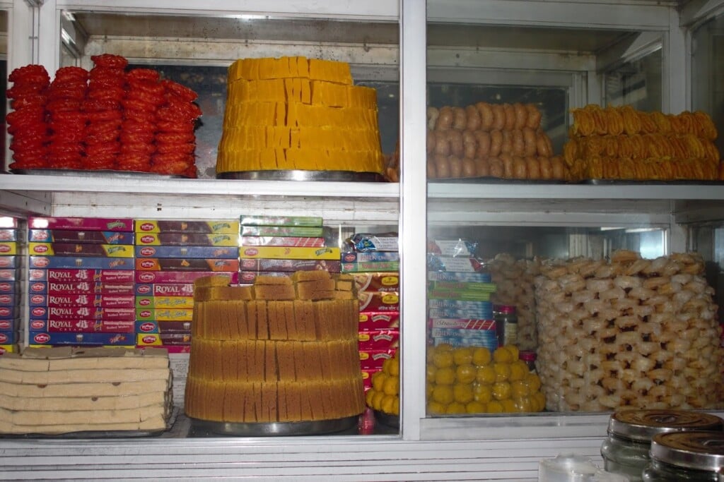 Santhi Ganesh Sweets & Bakery - 2
