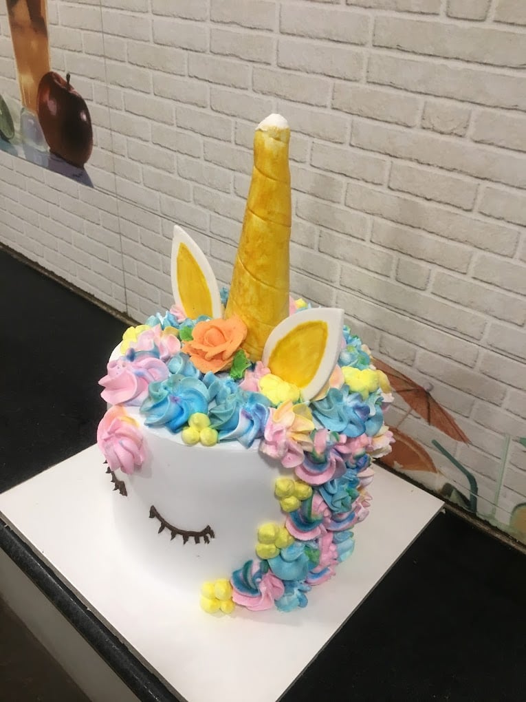 Eeebees cake shop - 3