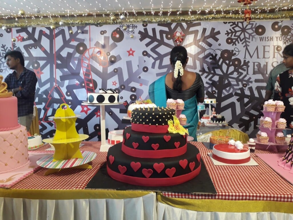 S.R.M.SWEETS & CAKES - 3