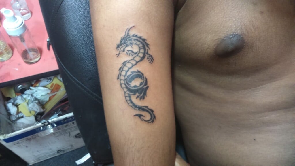 INK SPOTS TATTOO STUDIO - 4