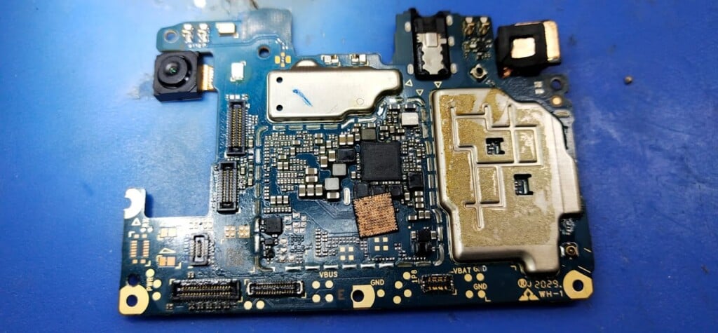 Royal Hi-Tech Service Center - 3