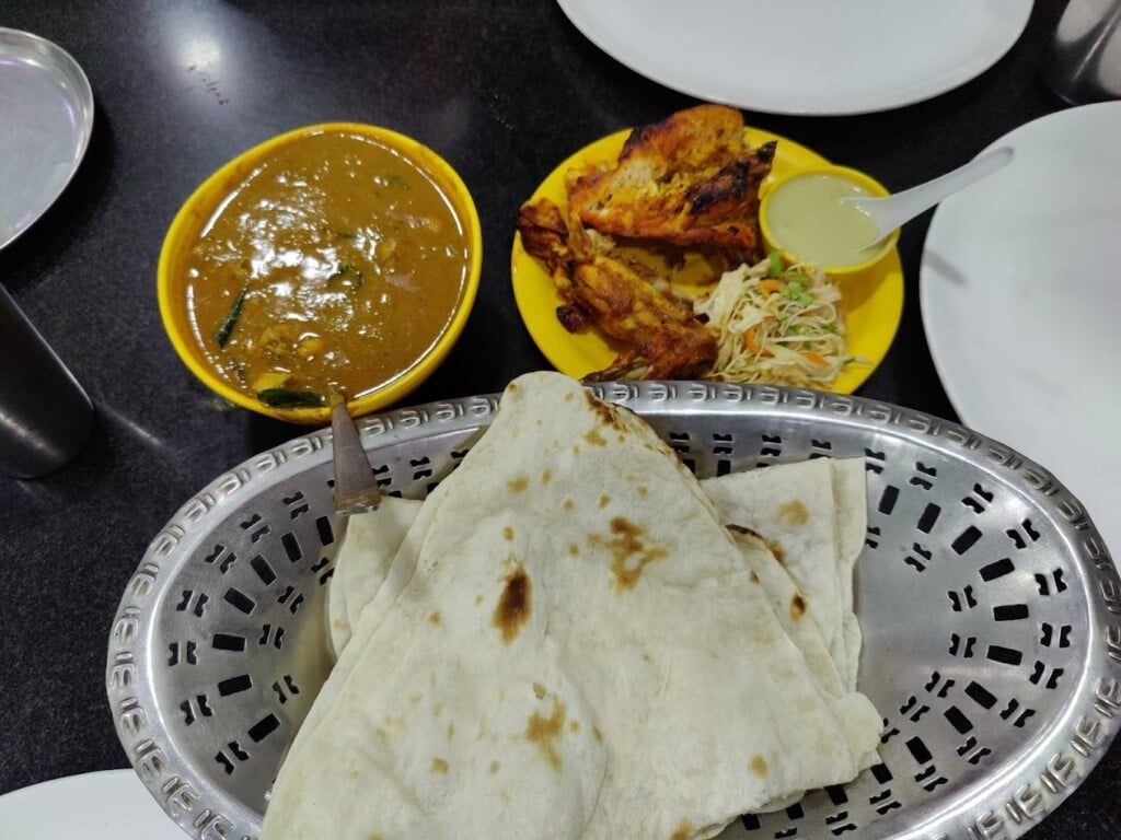 Maya Bazaar Restaurant - 5