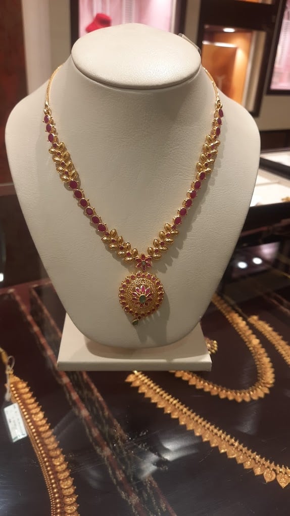 Tanishq Jewellery - Erode - Karungal Palayam - 5