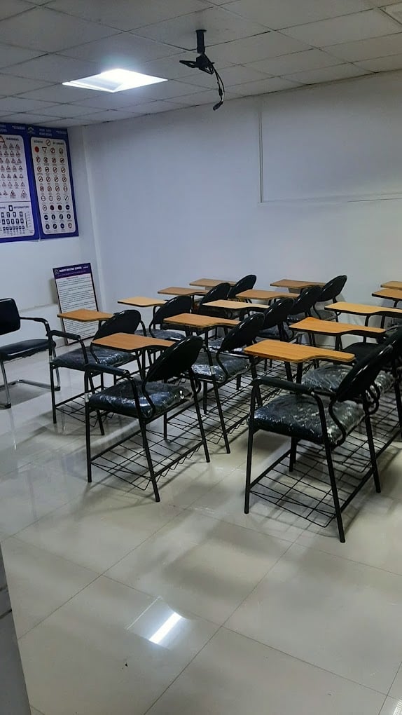 Maruti Suzuki Driving School Erode - 3