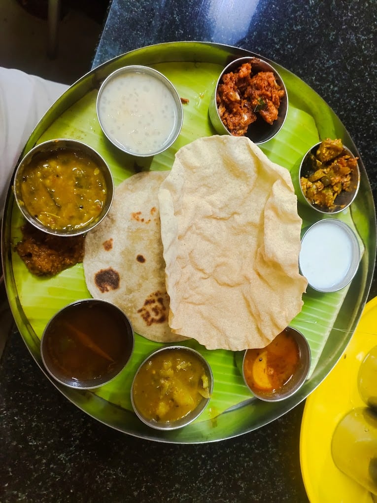 Hotel Vishnu Bhavan - 2