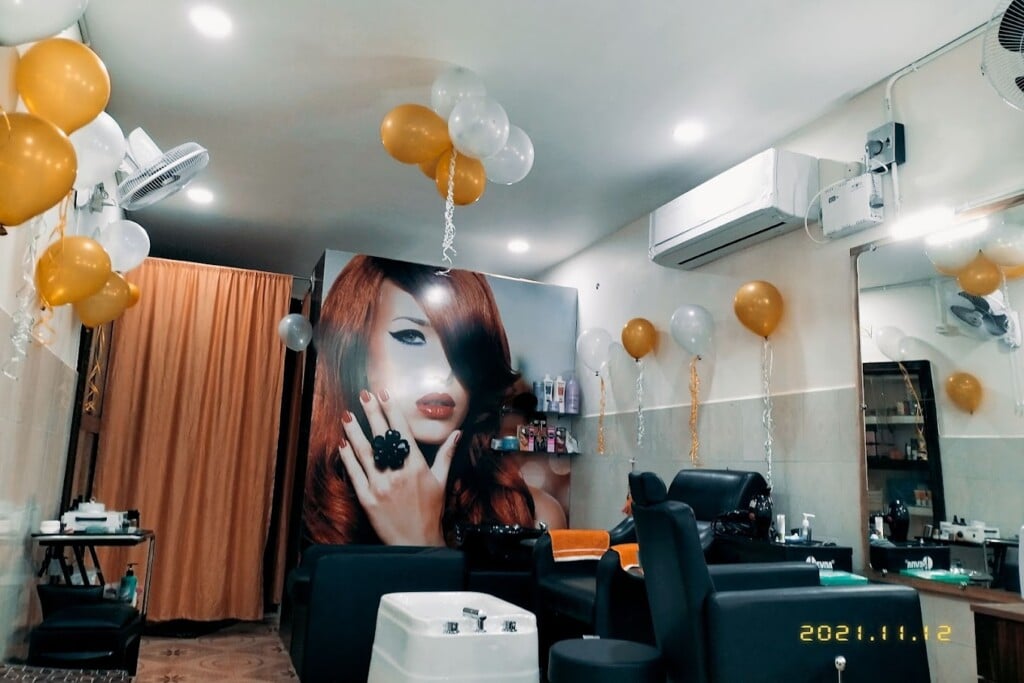 Galaxy Beauty parlour & Academy - 2