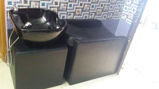 New Shine Beauty Parlour - 4