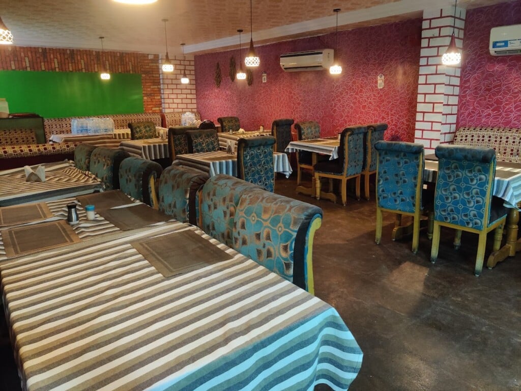 Manju Foods Family Restaurant - 4