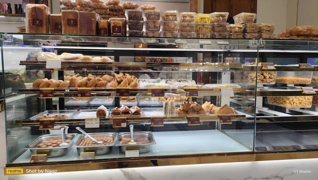 Utthama Sweets (A Unit Of D.R. Utthama Hotel) Tirupati