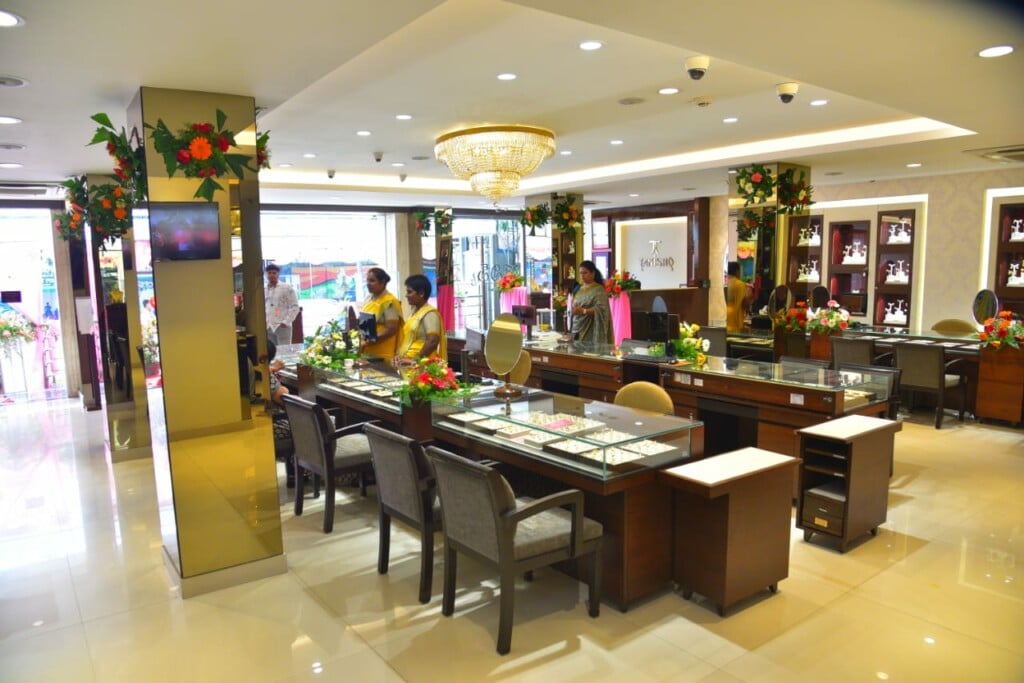 Tanishq Jewellery - Tirupati - Prakasam Road - 2