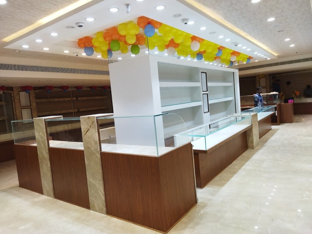 GRT Jewellers Thirupati - 3