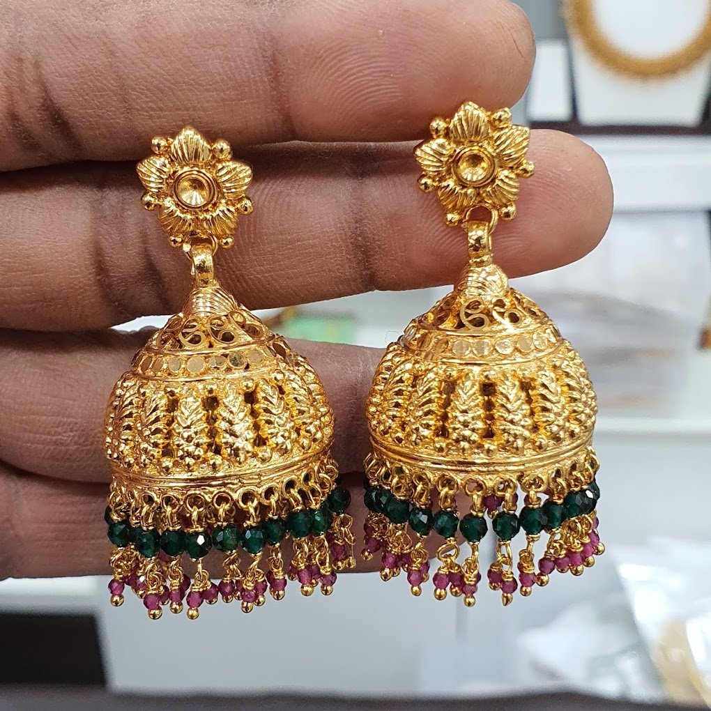 S. M. GOLD COVERING - 3