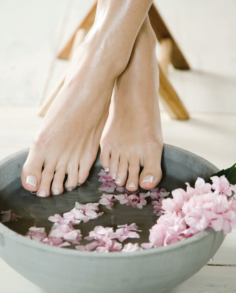 Mirrors unisex salon & Spa - 5