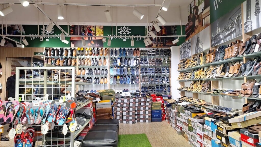 WOODLAND ATIDUDE SHOE-SKECHERS,BIRKENSTOCK,HAPPENSTANCE,PUMA,CROCS,ADIDAS,LEE COOPER - 3