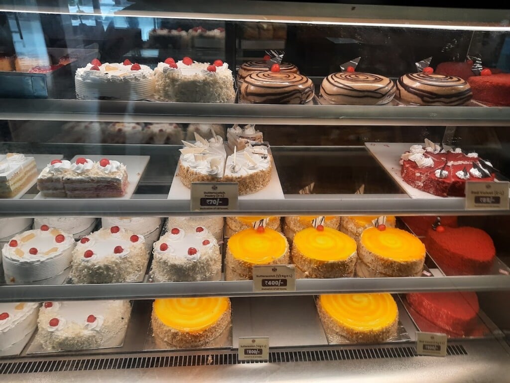 Iyengars Oven Fresh - Bakery ,Cake Shop - 2