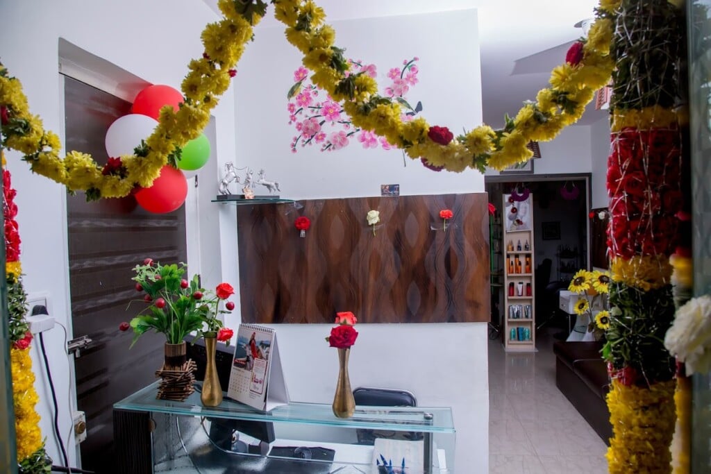 Reborn Beauty Ladies Salon - 4